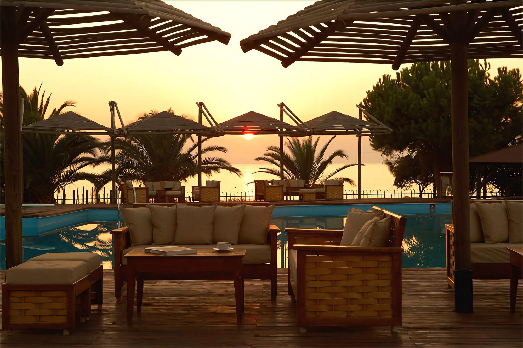 Kamari Beach Hotel 波托什 外观 照片